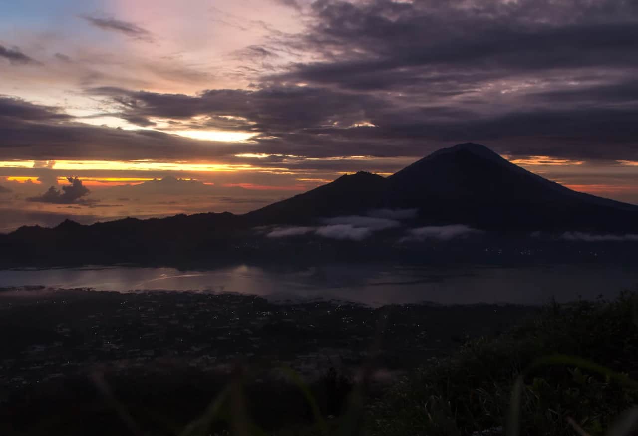 Kintamani Tour: Mount Batur Viewpoint, Ulun Danu Batur, Penglipuran Village, Coffee Plantation & Tirta Empul