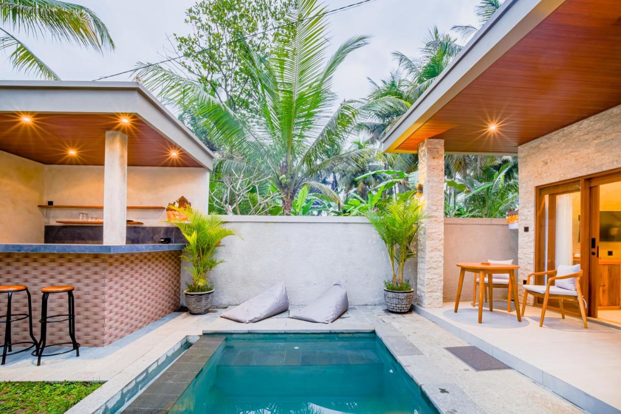 Sparkling Private Pool with Natural Stone Coping - Uma Sari Bedulu Luxury Villas Ubud